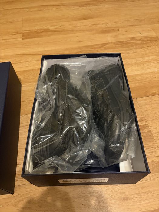 dior b30 triple black