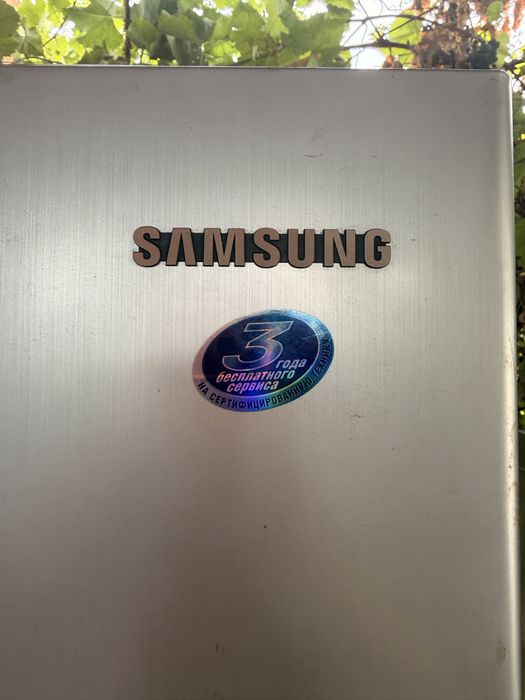 Холодильник Samsung side by side