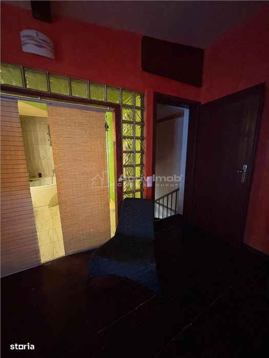 Armeneasca, Vila individuala, Curte comuna