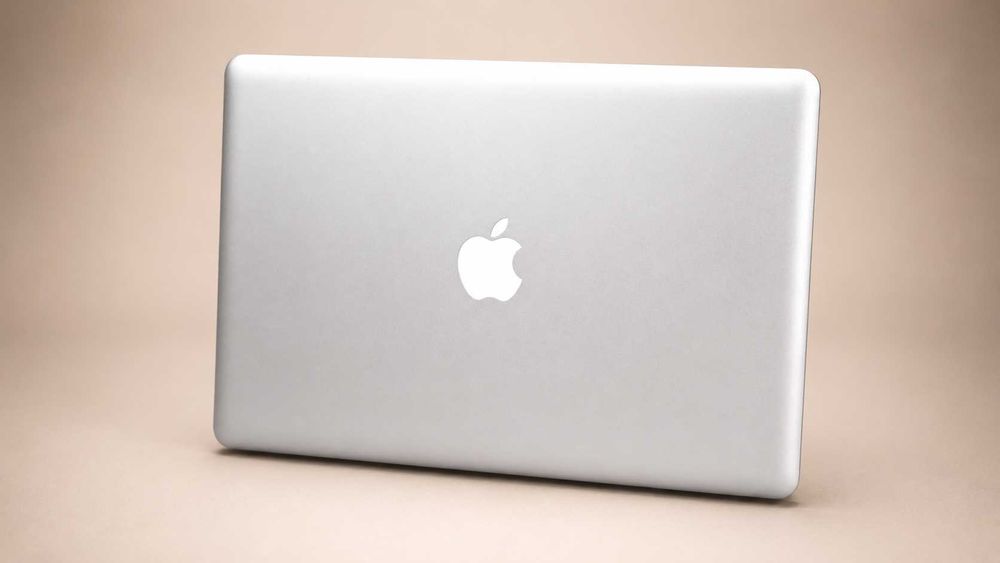 Apple MacBook Pro 15" Early 2011 – Intel Core i7 / 8GB RAM / 500GB