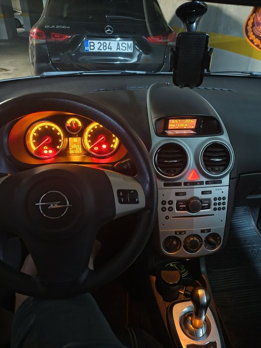 Opel CORSA automat