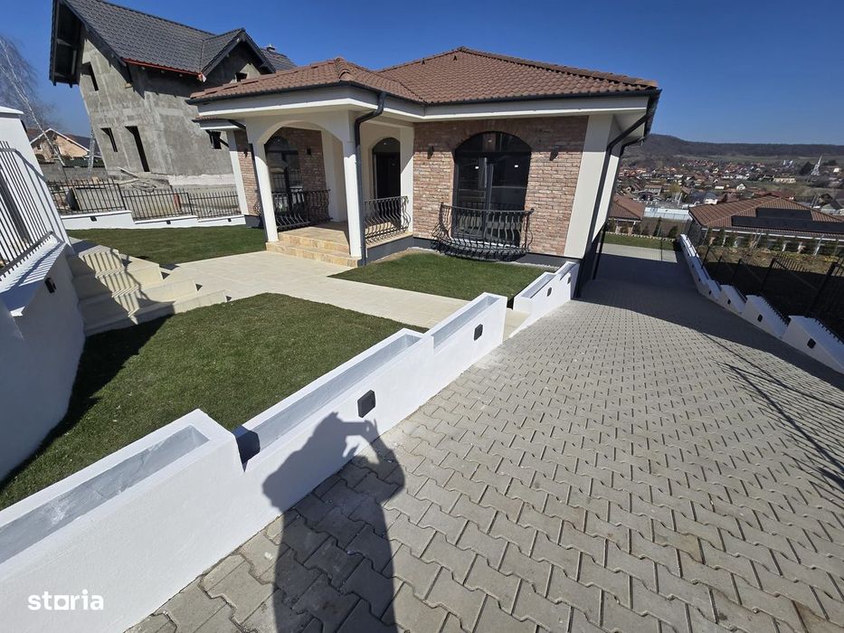 Casa la cheie 4 camere,garaj 60mp.,500mp teren,0%comision