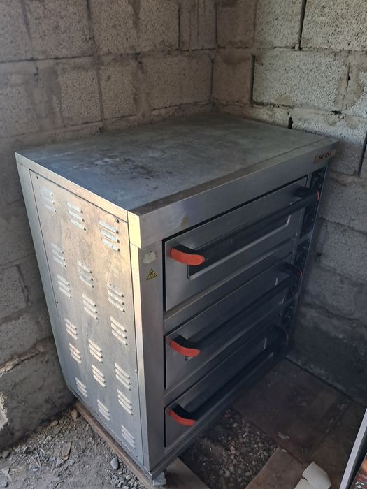 Профессиональная 3х ярустная печь