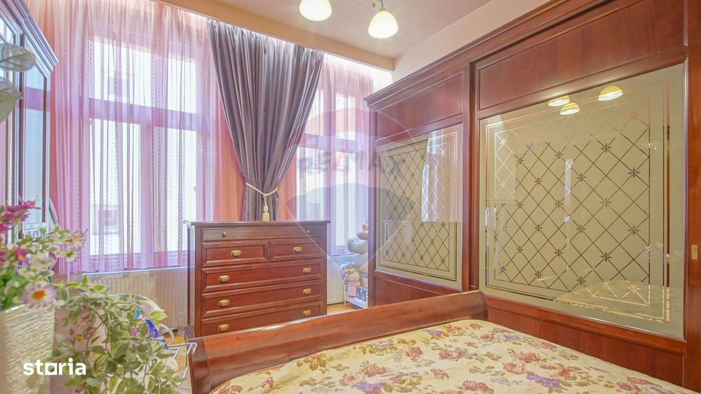 3 camere în Centrul Istoric: 90 mp, curte privată și vedere spre Tampa