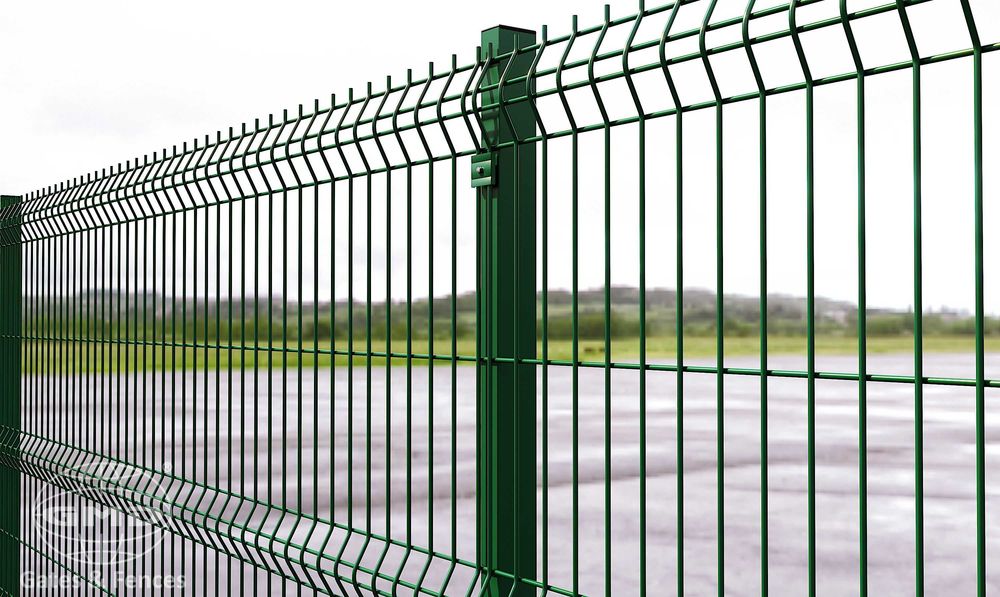 Garduri din panouri stil jaluzele, sipca metalica, tabla, plasa si BCA