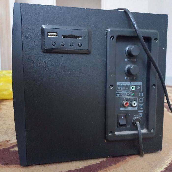 Колонки с саббуфером