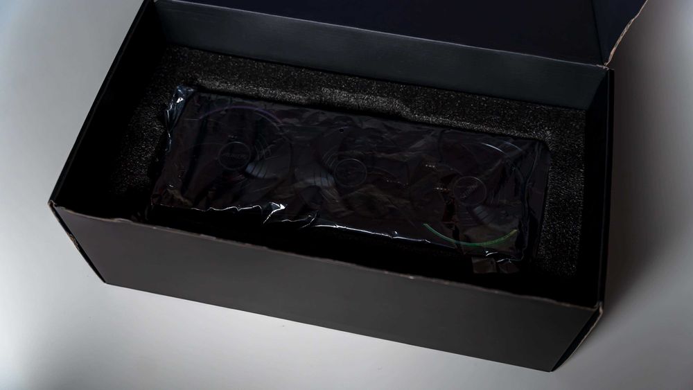 Aorus RTX 5080 Master Чисто Нова