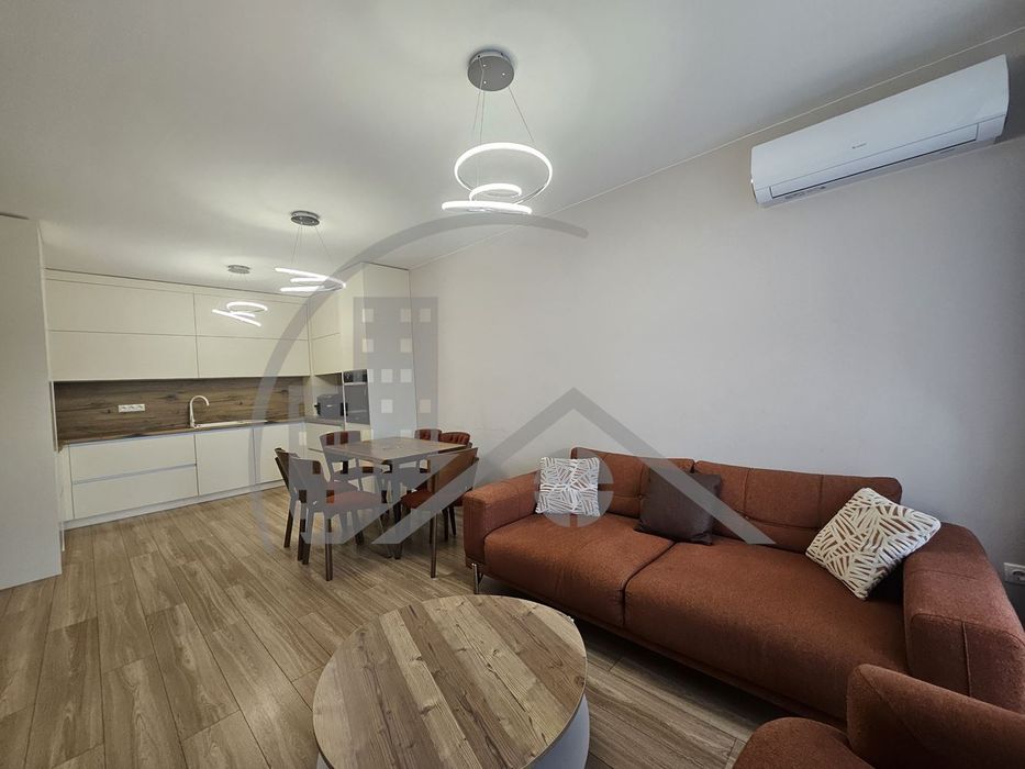 Продава се Двустаен апартамент в к.к. Св.Св. Константин и Елена - 66 кв.м за 2910 €/кв.м - Снимка #2