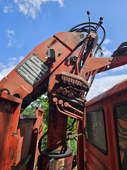 Camion cu greifer de vanzare