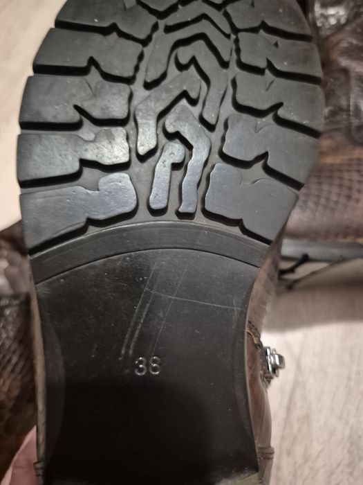 Женские зимние сапоги