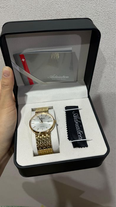 Часы наручные, Adriatica