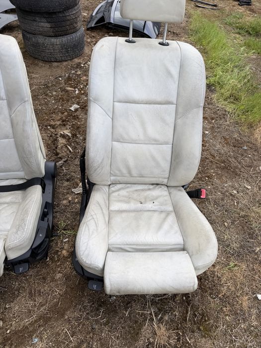 Предни рекаро седалки бмв е60/61 (salon bmw e60/61)