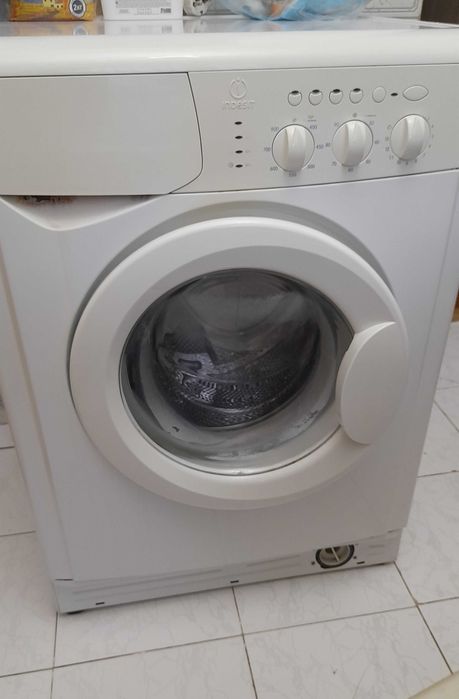 Продам стиральную машинку