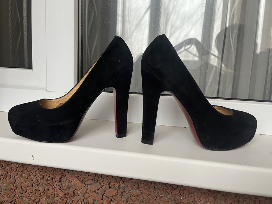 Продам туфли женские