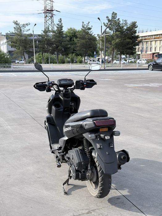 Tank Drongo скутер