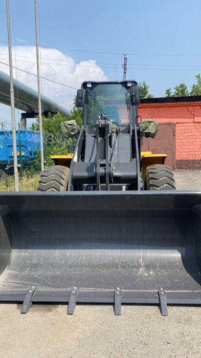 Погрузчик фронтальный XCMG модель XC936