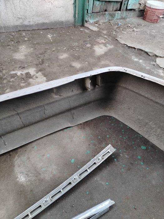 ЗАДНИЙ БАМПЕР Мерседес 210 лупарь дорисьайдинг