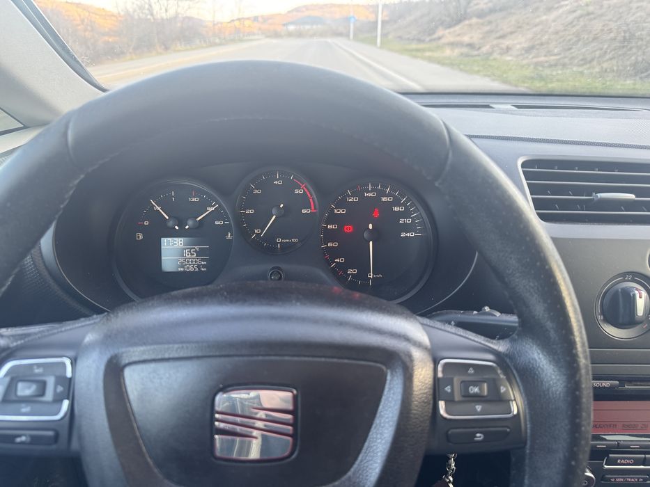 Vand SEAT LEON 1.6 TDI - 2010/12