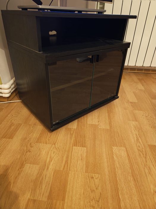 Comodă pentru televizor