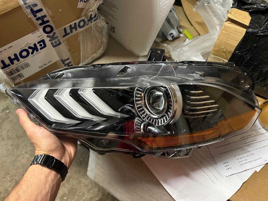 Ляв фар за Форд Мустанг 2018- Mustang