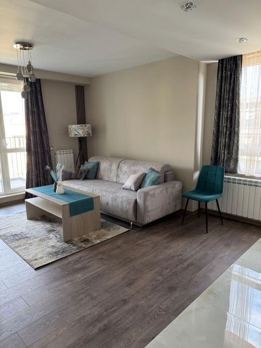 Дава се под наем Двустаен апартамент в София, Драгалевци - 65 кв.м за 700 € - Снимка #1