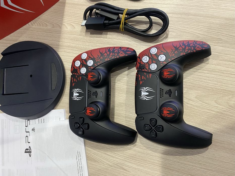 Playstation 5 Limited edition 2 джойстика +14игр