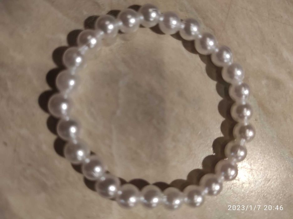 Ръчно изработени гривни