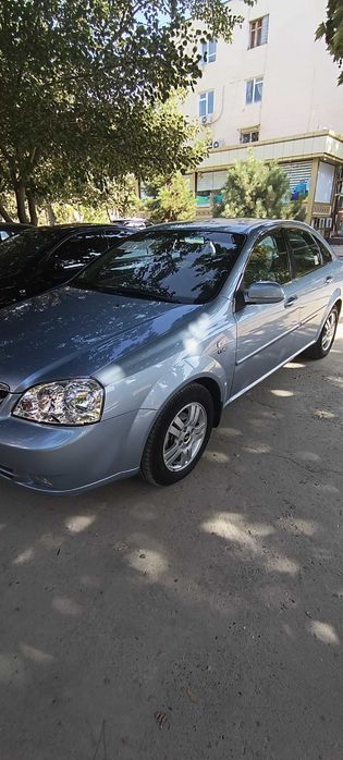 Chevrolet Lacetti 1.8  2014 год