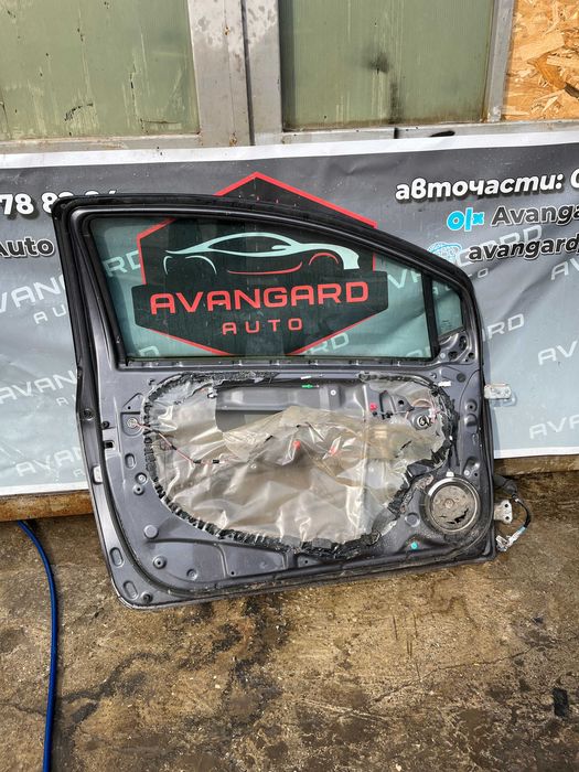 Врата Toyota Yaris 08-