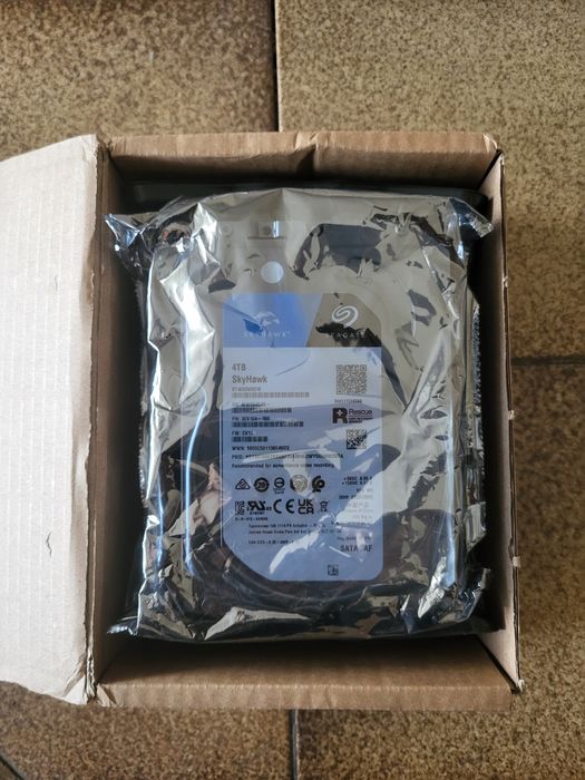 SIGILAT cu GARANȚIE PRODUCĂTOR 2027 - Hard Disk HDD Seagate SkyHawk 4TB, SATA 3, 3.5" (Nou)