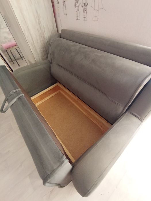 Продам диван компактный