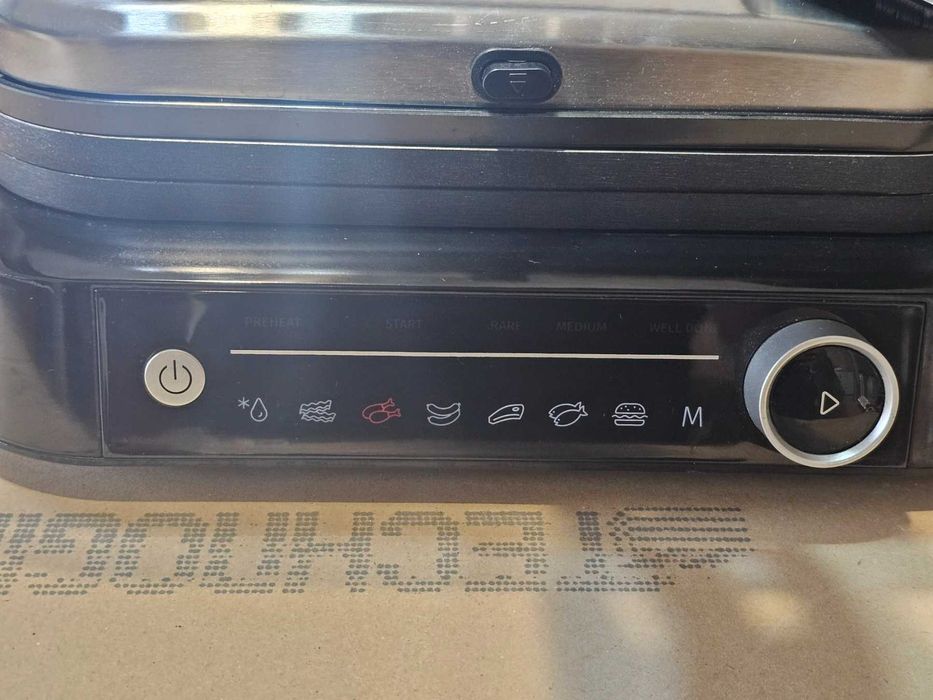 Hisense Smart Contact Grill HCG2100S – контактна скара 180°