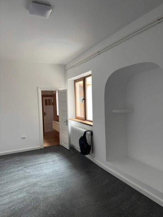 se inchiriaza casa in cartierul 13 septembrie
