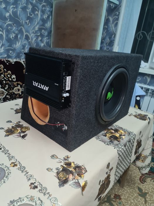 Сабвуфер в комплекте