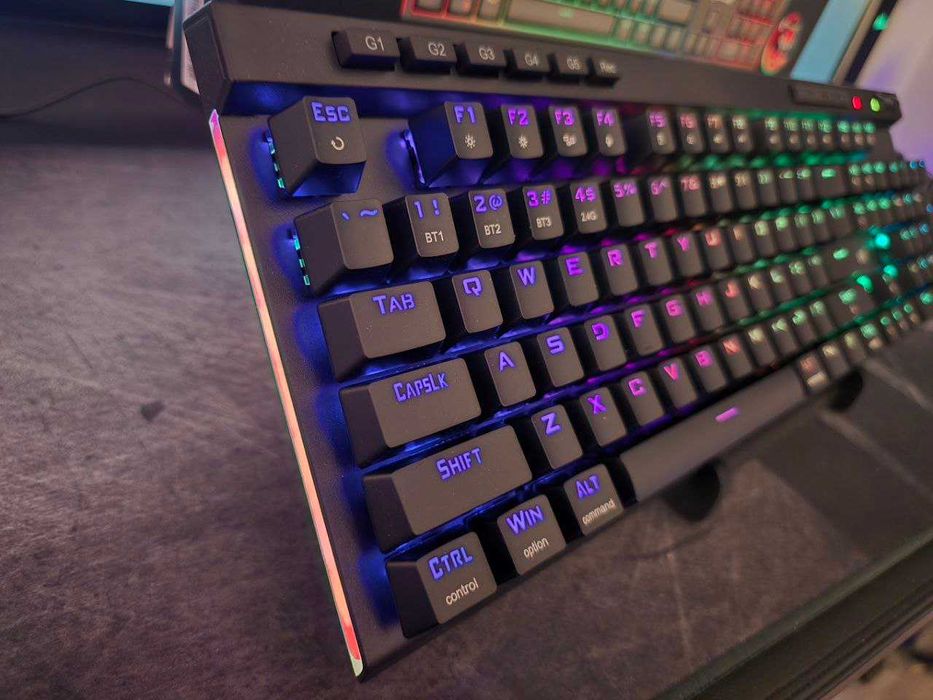 Tastatura Redragon K580 PRO Wireless RGB Hot-Swap Red Switch Macro