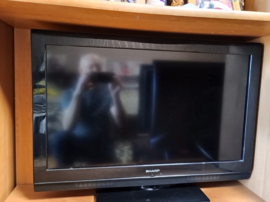 Tv premium. Samsung  și Sharon doua  tv extra calitative  diagonala 80 imagine extra  la 350  lei bucata