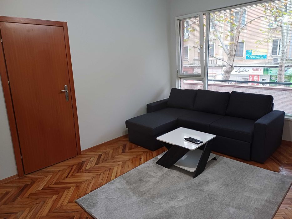 Дава се под наем Двустаен апартамент в Бургас, Център - 65 кв.м за 459 € - Снимка #7