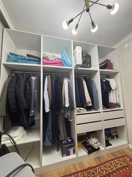 Срочно продам гардероб