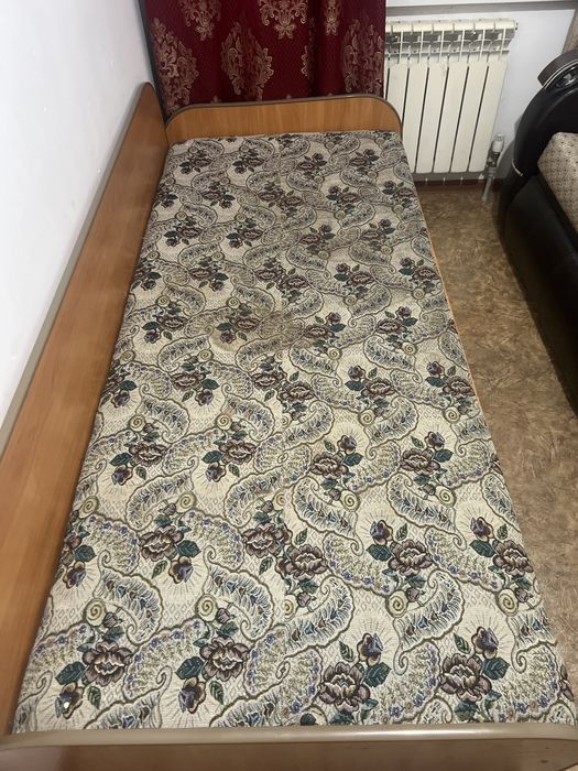 Кровать для спальной