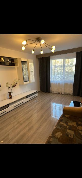 Inchiriez apartament 3 camere