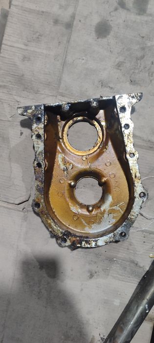 Лобавая крышка на зил 130