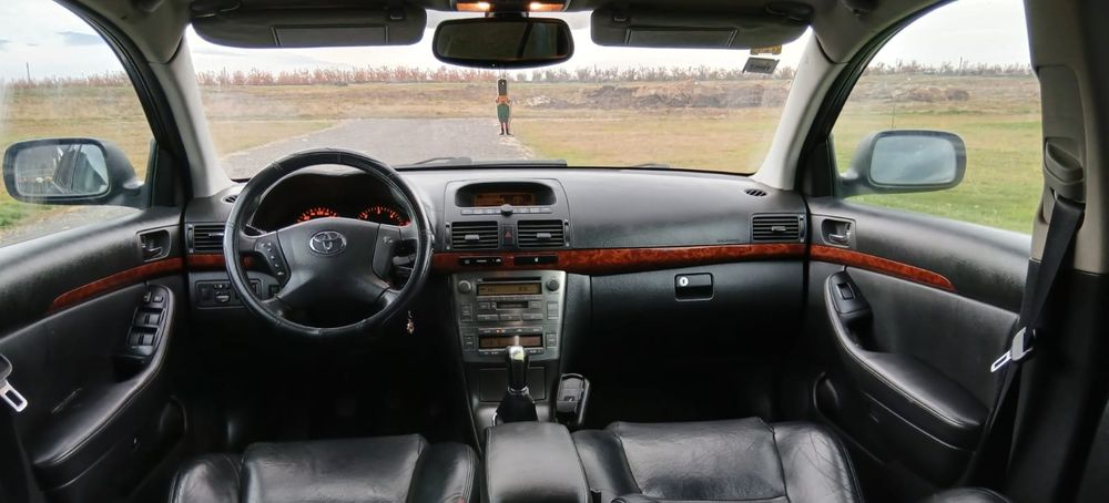 Multe piese schimbate ! Toyota Avensis 2.0 Diesel, Full option