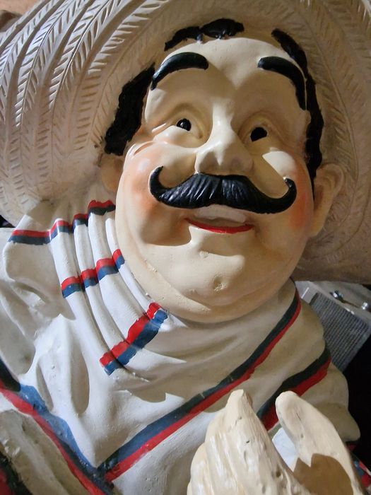 Продам интерьерную статую