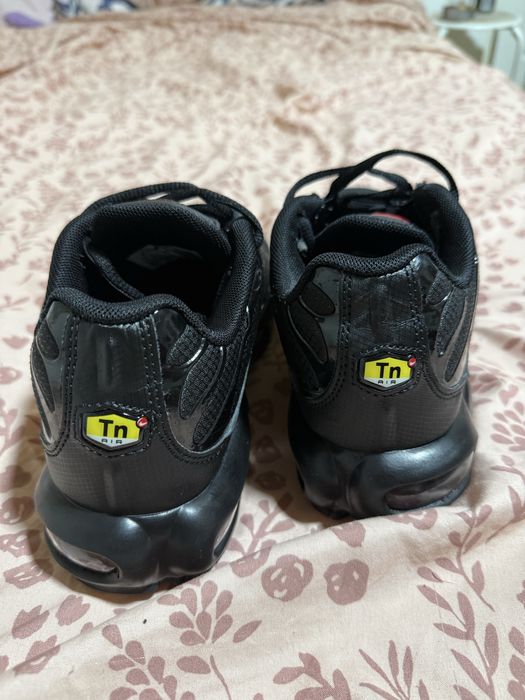 Vand Nike Tn Bred noi.