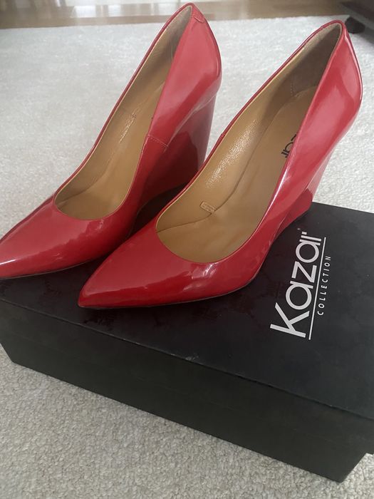 Pantofi ultra eleganti