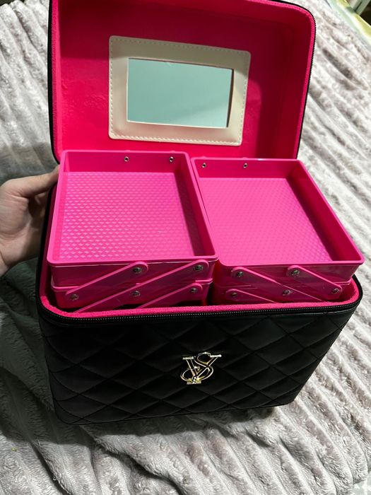 Косметичка , для визожистов