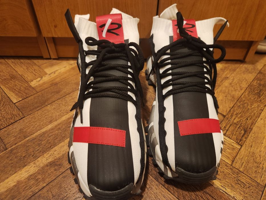 Нови маратонки GUJA, N:45 Цена 70 лв.