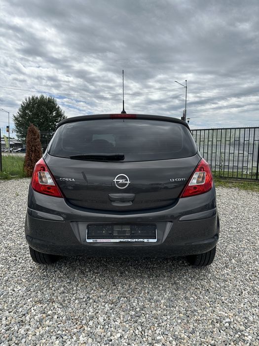 Opel Corsa 2014 1,3 dirsel 70000 km