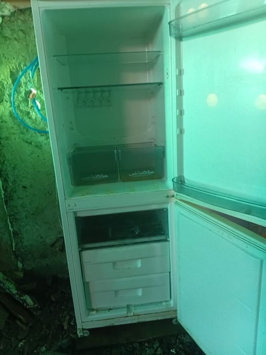 Продам холодильник