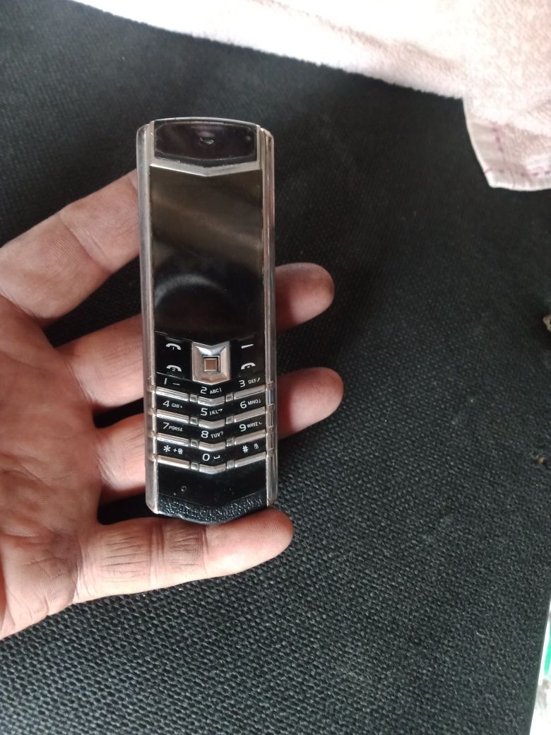 Мобильный телефон NOKIA 2280 и vertu: 10 000 тг. - Мобильные телефоны /  смартфоны Алматы на Olx